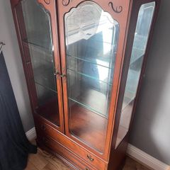 Glass cabinet