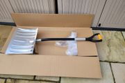 Strong Aluminium Snow Shovel, yard scraper. Ultralight.
