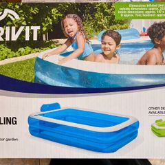 paddling pool