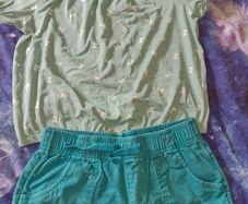 Set of Girls Top and Shorts size 7 - 8