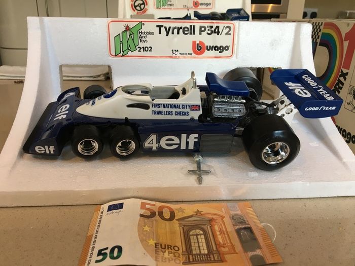 Model Car Burago Tyrrell P34/2 Scale 1/14 Burago
