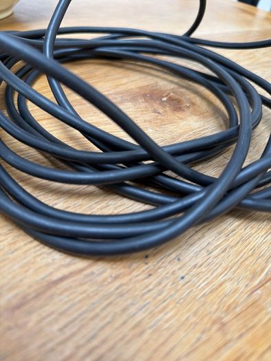 Long Amp lead about 5.5 metres long guitar