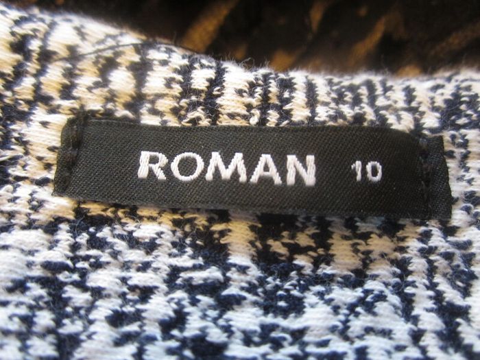 Roman    Size 10    New