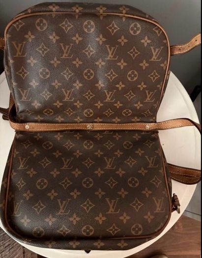 Vintage Louis Vuitton Samur MM bag