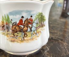 Vintage Royal Tara Hunting Scene Planter