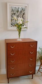 Mid Century Vintage Meredew Chest of Drawers