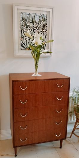 Mid Century Vintage Meredew Chest of Drawers