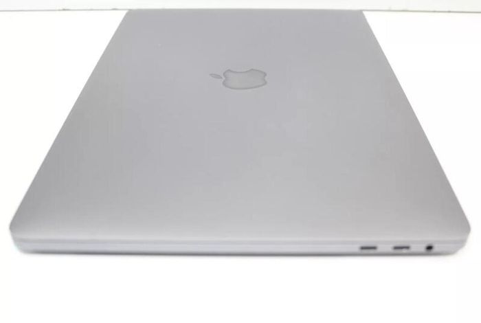 2020 Apple Macbook Pro A2251 13" I5-1038NG7 16gb Ram 512gb Ssd