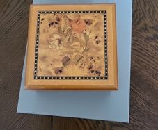 Jewellery box musical