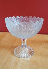 Glass bowl