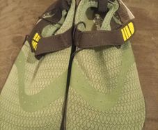 swim shoes