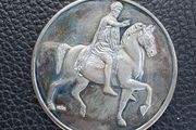 RARE This Beautiful Franklin Mint Large Silver has a Roman Commander on his horse on it MARCUS AURELIUS and it is 2.3 Oz of Sterling Silver 925