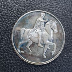 RARE This Beautiful Franklin Mint Large Silver has a Roman Commander on his horse on it MARCUS AURELIUS and it is 2.3 Oz of Sterling Silver 925