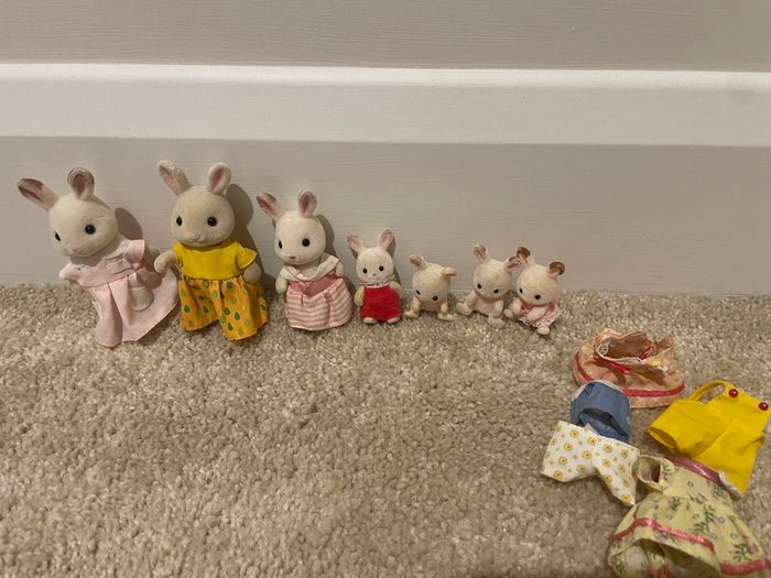 Sylvanian Families bundle - Treehouse, House and Boutique