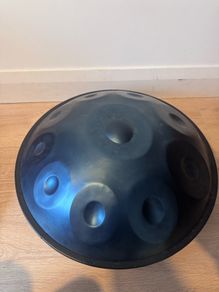 10-Note Handpan Metallic Blue - Like New