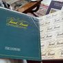 Vintage Trivial Pursuit Guinness Game Book-1986 Image 2