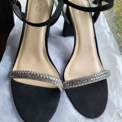 Linzi Black Sandals