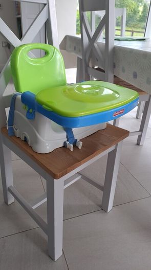 Baby feeding chair