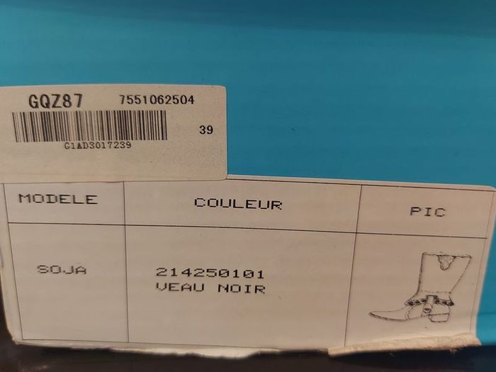 RRP 160 Eur French Design Real Leather Ladies Tall boots noir black perforated Fugitive new boxed size 5 LAST PAIR LEFT
