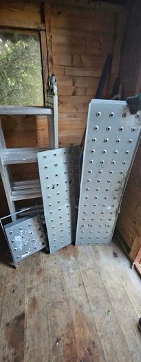 Multi purpose aluminium ladder
