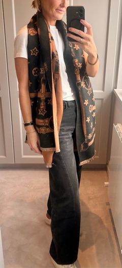Beautiful womens XL scarf/ pashmina