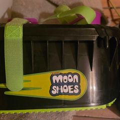 moon shoes