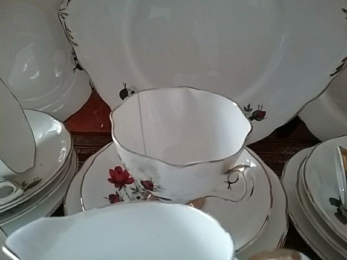 Salisbury Twenty One Piece China Teaset