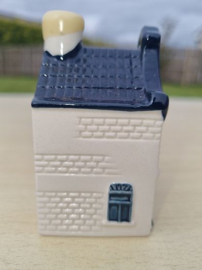 KLM Blue Delft House ceramic collector's house no. 5