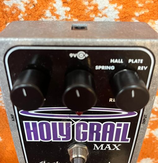 Electro Harmonix Holy Grail Max