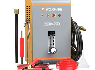 FOXWELL SD101 PRO EVAP Smoke Leak Detector Automotive Built-in Air Pump Car Smoke Generator Leakage Locator Mechanical Tools