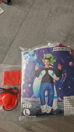 Inflatable Alien