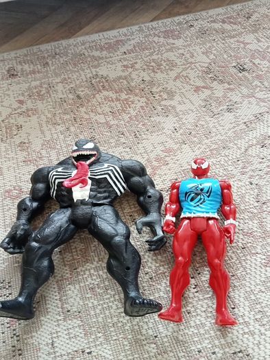 Spiderman and Venom Figures