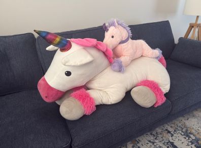 Giant & small unicorn soft toys
