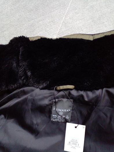 Sleeveless jacket size M NEW