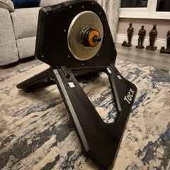Garmin Tacx Neo T2800