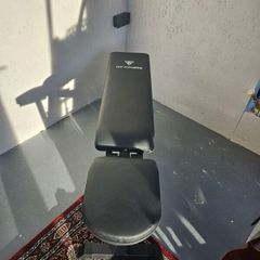 weight bench