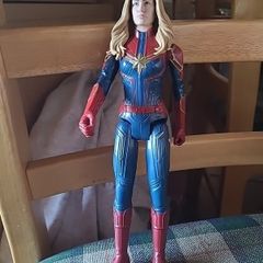 Avengers Captain Marvel action figure