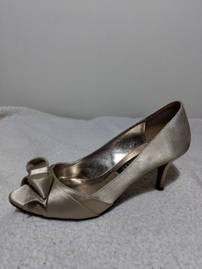 Stunning Victoria Delef Occasion Shoes
