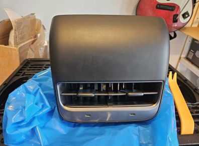 Tesla Model Y 2020-2024 Rear air vent grill