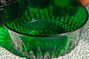 Arcoroc France "Diamant" 1970s  green glass collection, featuring a diamond-cut geometric pattern, one large bowl, 8 smaller ones, 9 green glass plates, 20th century