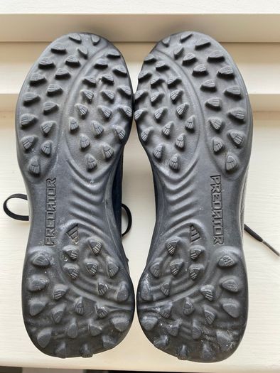 Kids Adidas Predator Astro Football / Hockey Boots Size UK 1 EU 33