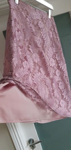 IN VOGUE mauve lace overlay skirt Sz 12 (Fit 10-12UK)