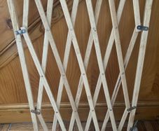 Pet gate