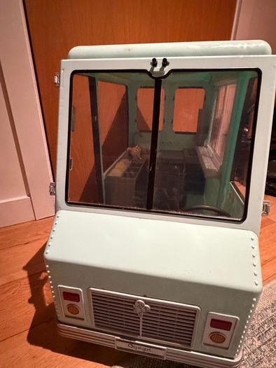 Ice cream van
