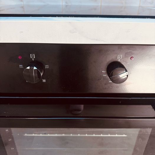 Induction Hob, electric oven/ grill with Electric Hood