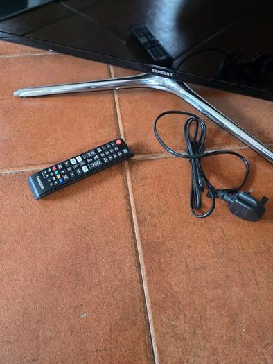 Samsung 40" smart tv