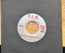 7" single. R.E.M.  Mystic & Merry. Fan club single. Vinyl