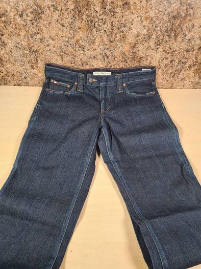 womens Tommy Hilfiger cropped jeans dark blue navy denim Size W 32 L 26