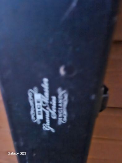 Pool cue rest bridge and box