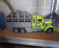 Dinosaurs & Truck